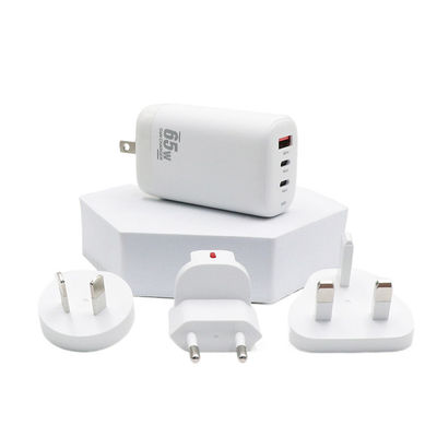 kupować Smart Travel Smart Charging Uniwersalny adapter zasilania dla smartfonów Android Phone MP3/4 Typ USA/UE/UK online manufacture